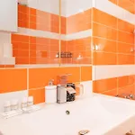 Mare With Free Parking コペル