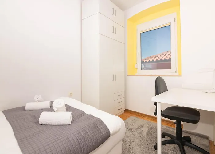 Mare With Free Parking 아파트 *